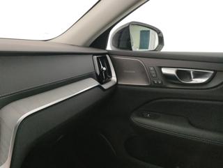 VOLVO V60 usata, con Portellone posteriore elettrico