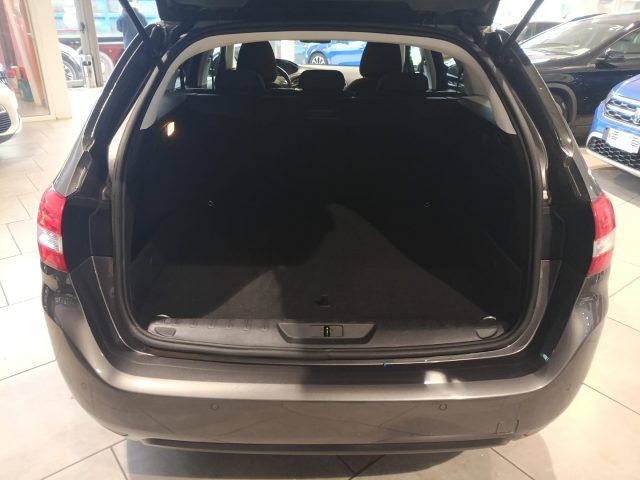 PEUGEOT 308 usata, con Vetri oscurati