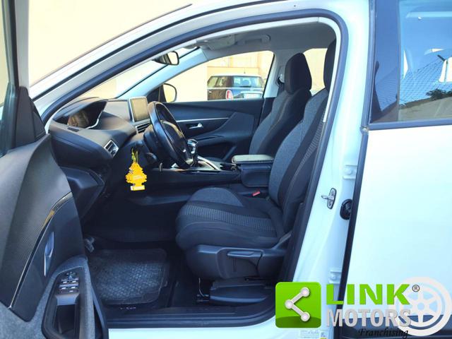 PEUGEOT 5008 usata, con Airbag testa