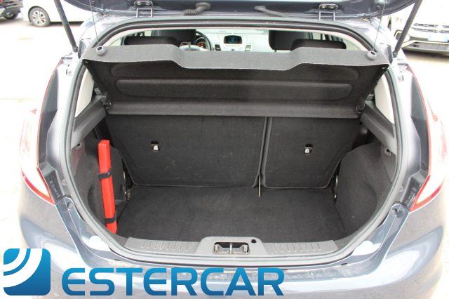 FORD Fiesta usata, con Servosterzo