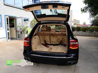 PORSCHE Cayenne usata, con Sedile posteriore sdoppiato
