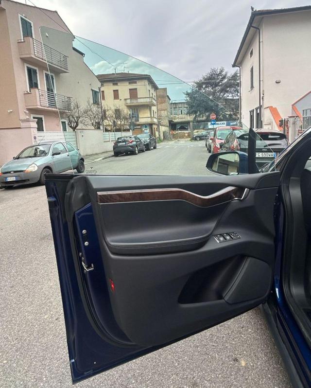 TESLA Model X usata, con Chiusura centralizzata telecomandata
