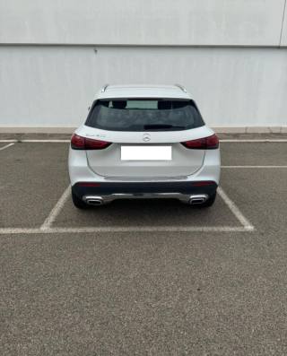 MERCEDES-BENZ GLA 200 usata, con Airbag