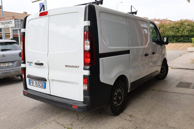 RENAULT Trafic usata 60
