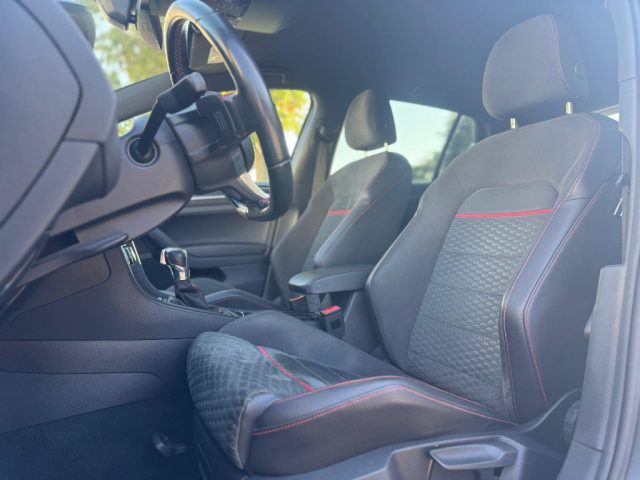 VOLKSWAGEN Golf GTI usata, con Boardcomputer