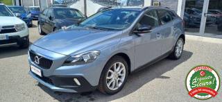 VOLVO V40 Cross Country usata, con Airbag laterali