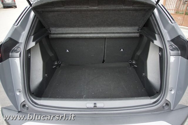 PEUGEOT 2008 usata, con Fari LED