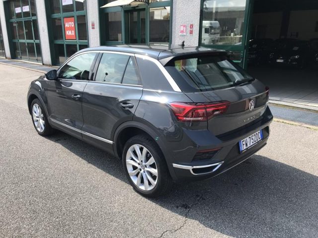 VOLKSWAGEN T-Roc usata, con Autoradio