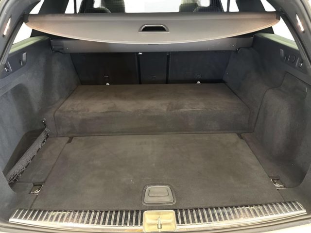 MERCEDES-BENZ E 300 usata, con Interni in pelle