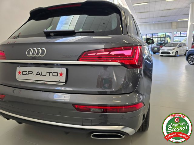 AUDI Q5 usata, con Sensori di parcheggio anteriori