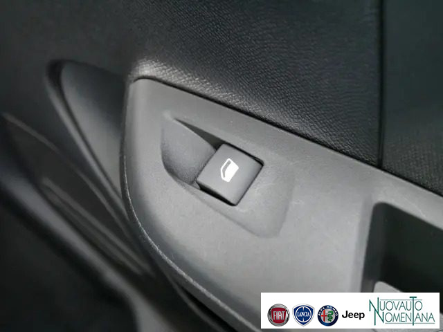 OPEL Corsa usata, con Volante in pelle