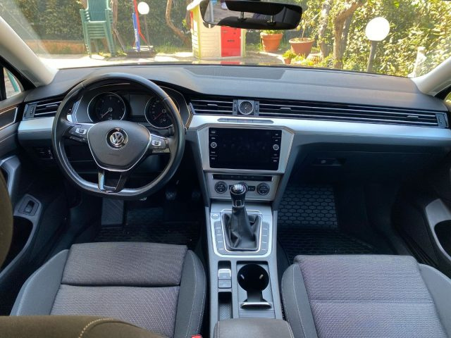 VOLKSWAGEN Passat Variant usata, con Climatizzatore
