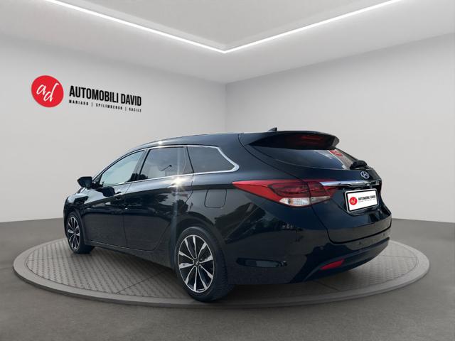 HYUNDAI i40 usata, con Airbag laterali