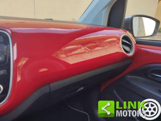 VOLKSWAGEN up! usata 26