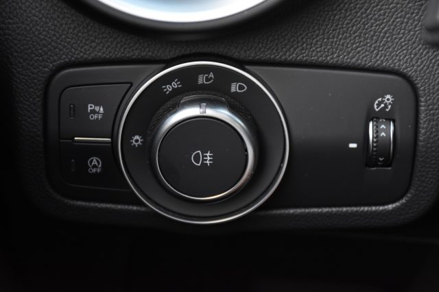 ALFA ROMEO Stelvio usata, con Specchietti laterali elettrici