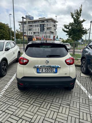 RENAULT Captur usata, con Touch screen
