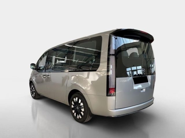 HYUNDAI Staria usata, con Airbag laterali