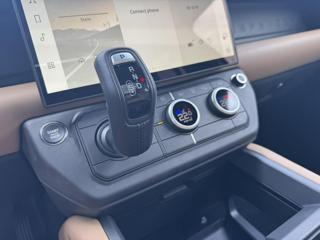 LAND ROVER Defender usata, con Portapacchi
