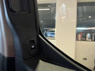 OPEL Combo Life usata, con Volante in pelle