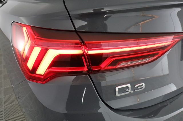 AUDI Q3 usata 9