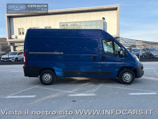 PEUGEOT Boxer usata, con Bracciolo