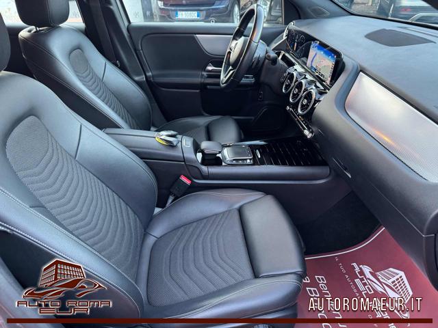 MERCEDES-BENZ GLA 180 usata, con Touch screen