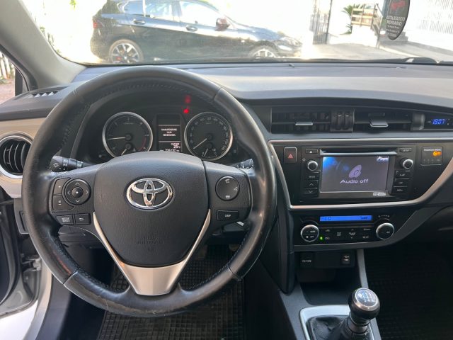 TOYOTA Auris usata 33