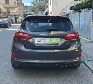 FORD Fiesta usata, con Bluetooth