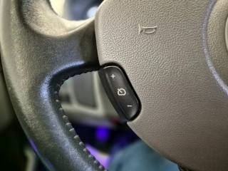 RENAULT Clio usata, con Veicolo elaborato