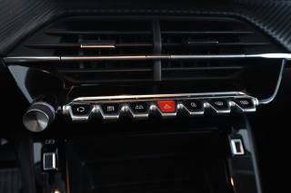 PEUGEOT 208 usata 12