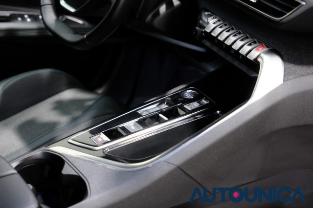 PEUGEOT 3008 usata 57