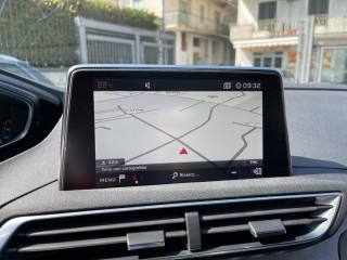 PEUGEOT 3008 usata, con Touch screen