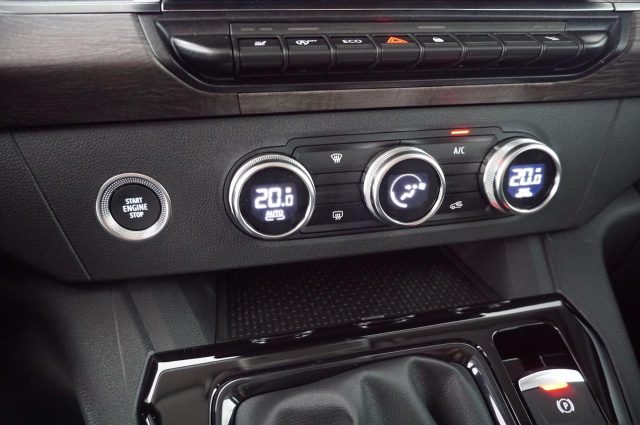 RENAULT Kangoo usata, con Touch screen