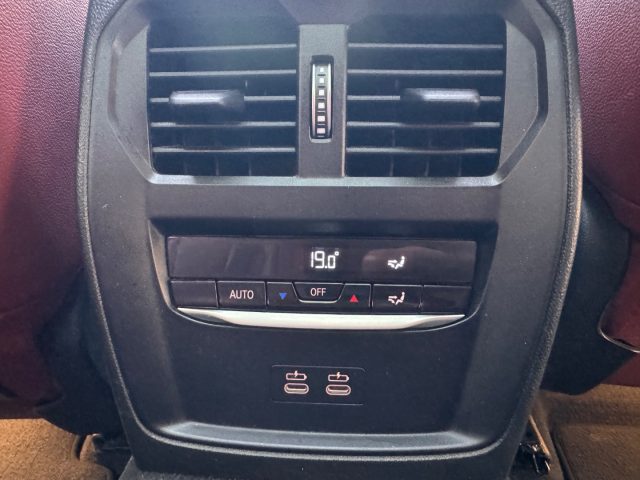 BMW 330 usata, con Fari LED