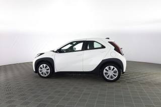 TOYOTA Aygo X usata 5