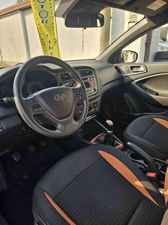HYUNDAI i20 usata, con Cerchi in lega