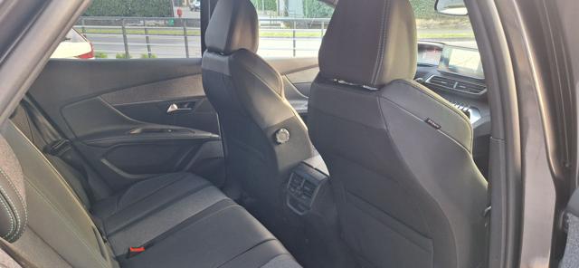 PEUGEOT 3008 usata, con Sistema di navigazione