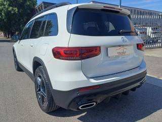 MERCEDES-BENZ GLB 200 usata, con Luci diurne