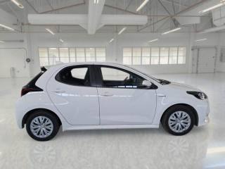 TOYOTA Yaris usata, con Autoradio
