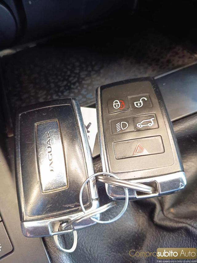 JAGUAR E-Pace usata, con Park Distance Control