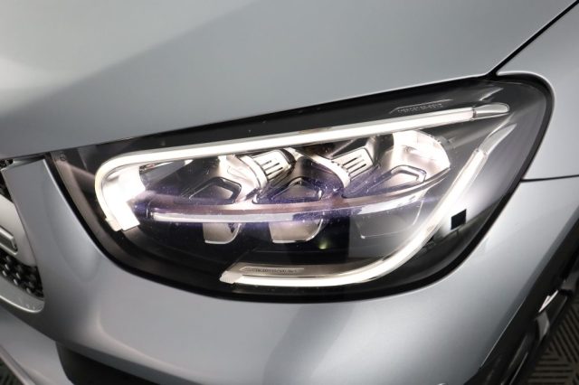 MERCEDES-BENZ GLC 220 usata 7