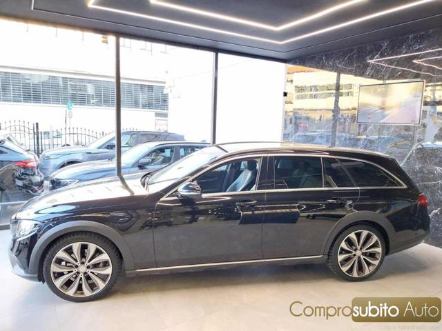MERCEDES-BENZ E 220 usata, con Cruise Control