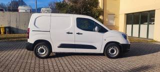 OPEL Combo usata, con Airbag