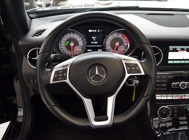 MERCEDES-BENZ SLK 200 usata, con Cerchi in lega