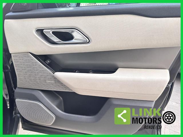 LAND ROVER Range Rover Velar usata, con Sensori di parcheggio posteriori