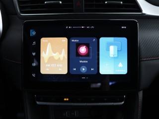 MG ZS usata, con USB