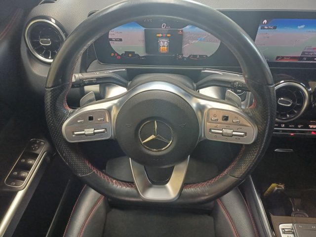 MERCEDES-BENZ GLB 200 usata, con USB