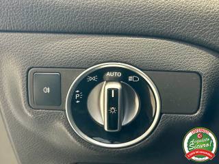 MERCEDES-BENZ CLA 180 usata, con Volante in pelle