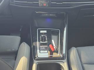 VOLKSWAGEN Golf usata, con Autoradio digitale