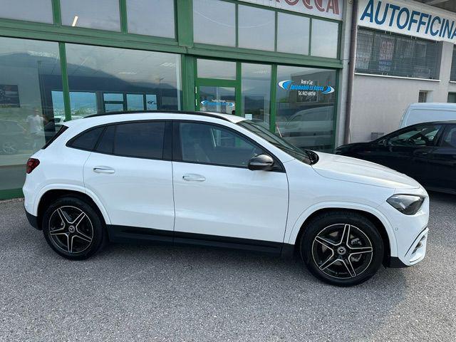 MERCEDES-BENZ GLA 180 usata, con Cerchi in lega